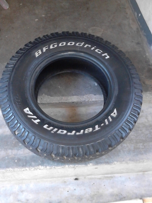 30X9.50 R15    BF Goodrich ALL Ter rain t/a  มี 1 เส้น      TEL.081-427-3941
