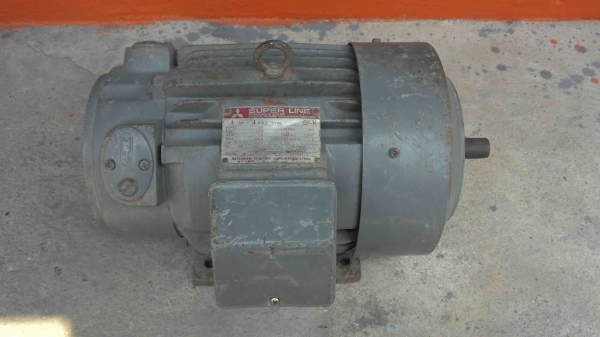 ขออนุญาตขายมอเตอร์ถ่านมิตซู 1 แรง ไฟ2สาย220V. ทุ่นเดิมๆสวยๆสภาพพร้อมใช้งานสักตัวครับ (มี Clip VDO การทำงานครับ) ขออนุญาตขายมอเตอร์ถ่านมิตซู 1 แรง ไฟ2สาย220V. ทุ่นเดิมๆสวยๆสภาพพร้อมใช้งานสักตัวครับ (มี Clip VDO การทำงานครับ)