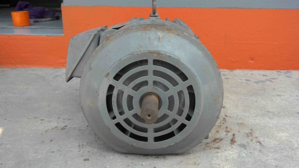 ขออนุญาตขายมอเตอร์ถ่านมิตซู 1 แรง ไฟ2สาย220V. ทุ่นเดิมๆสวยๆสภาพพร้อมใช้งานสักตัวครับ (มี Clip VDO การทำงานครับ) ขออนุญาตขายมอเตอร์ถ่านมิตซู 1 แรง ไฟ2สาย220V. ทุ่นเดิมๆสวยๆสภาพพร้อมใช้งานสักตัวครับ (มี Clip VDO การทำงานครับ)