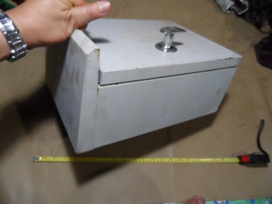 ตูควบคุมไฟฟ้า กันน้ำ