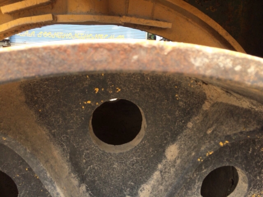 ขายด่วนรถบดสามล้อเหล็กSAKAI KD7610 พร้อมเอกสาร มี2คัน