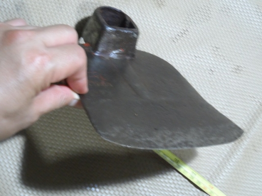 จอบตราม้าทอง รุ่นเก่าๆครับ