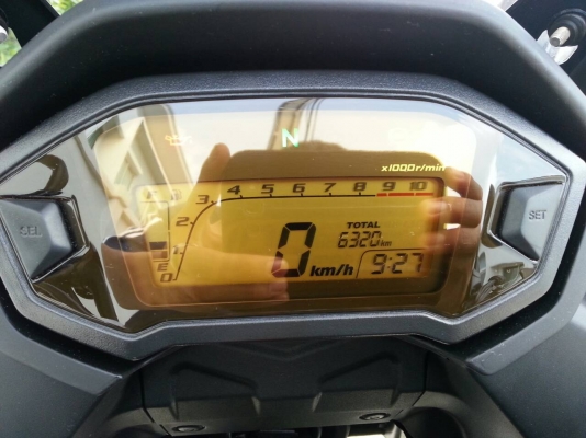 CB500X 2013  สีดำ   รถซื้อเงินสด4เดือน ออกศูนย์บิ๊กวิงสภาพใหม่มาก     ขายพร้อมของแต่ง 189,000บ.  ข้อมูล รถใหม่พร้อมประกัน220,000บมีของแต่งทั้งหมดอีกกว่า50,000บ.พร้อมประกันชั้น1ถึงธ.ค.57 ใช้งานน้อย6,3xxกม.(เช็ค6,000กม.ที่บิ๊กวิงค์ให้แล้ว)น้ำมันเครื่องใสปิ้