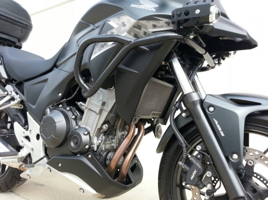 CB500X 2013  สีดำ   รถซื้อเงินสด4เดือน ออกศูนย์บิ๊กวิงสภาพใหม่มาก     ขายพร้อมของแต่ง 189,000บ.  ข้อมูล รถใหม่พร้อมประกัน220,000บมีของแต่งทั้งหมดอีกกว่า50,000บ.พร้อมประกันชั้น1ถึงธ.ค.57 ใช้งานน้อย6,3xxกม.(เช็ค6,000กม.ที่บิ๊กวิงค์ให้แล้ว)น้ำมันเครื่องใสปิ้