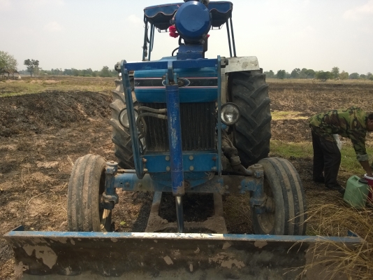 ขาย ฟอร์ด  77