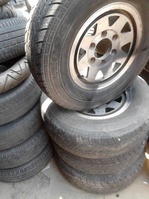 205/75R14 ขายแม๊ก พร้อมยาง BRIDGESTONE LEO 75 TEL.081-427-3941