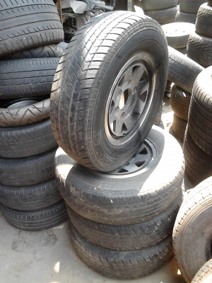 205/75R14 ขายแม๊ก พร้อมยาง BRIDGESTONE LEO 75 TEL.081-427-3941