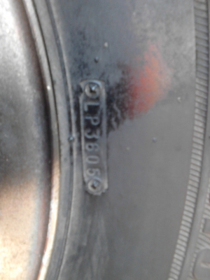 205/75R14 ขายแม๊ก พร้อมยาง BRIDGESTONE LEO 75 TEL.081-427-3941