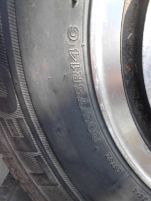 205/75R14 ขายแม๊ก พร้อมยาง BRIDGESTONE LEO 75 TEL.081-427-3941