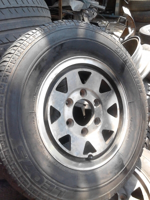 205/75R14 ขายแม๊ก พร้อมยาง BRIDGESTONE LEO 75 TEL.081-427-3941