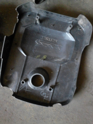 ขายฝาครอบเครื่อง ISUZU ITEQ 2.5 Ddi  มี 2 ฝา TEL.081-427-3941