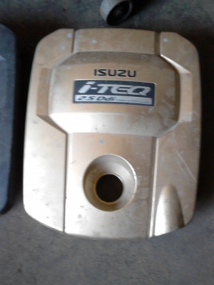 ขายฝาครอบเครื่อง ISUZU ITEQ 2.5 Ddi  มี 2 ฝา TEL.081-427-3941