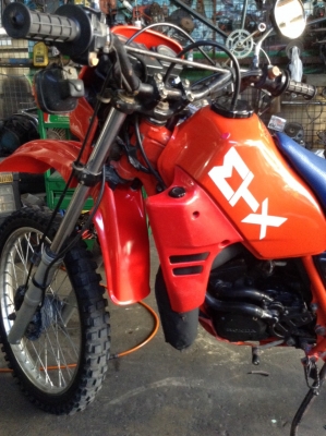 MTX125 สีแดง MTX125 สีแดง