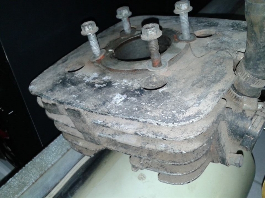 ย้ายบ้านขายของทิ้งเสื้อDT125 ถังน้ำมันrxs concord ท่อไอเสีย