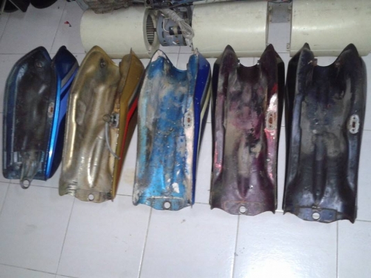 ย้ายบ้านขายของทิ้งเสื้อDT125 ถังน้ำมันrxs concord ท่อไอเสีย