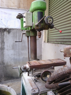 ขายสว่านแท่น ตั้งโต๊ะ (แท่นXและY)ญี่ปุ่น พร้อมขาตั้ง ราคา 25,000 บาท