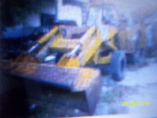 ขายรถหน้าตักหลังขุดJCB    ขาย 220,000 บาท