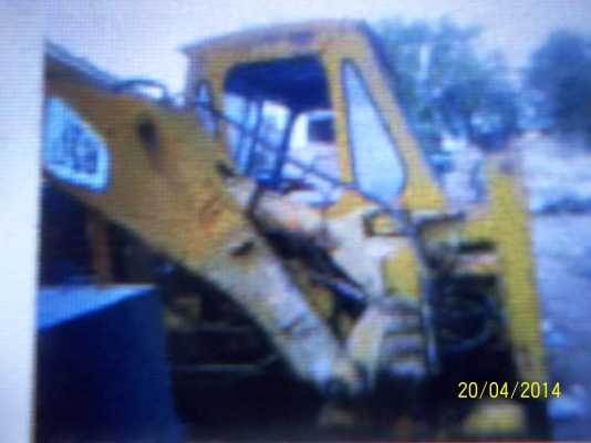 ขายรถหน้าตักหลังขุดJCB    ขาย 220,000 บาท