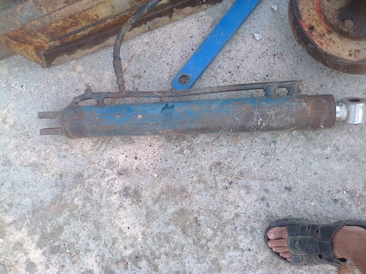 ขายผานดันหน้ารถไถฟอร์ด สอบถามได้