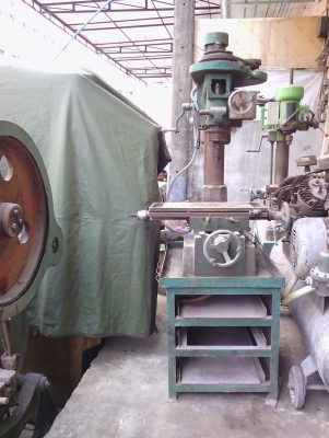 ขาย Milling ตั้งโต๊ะ(ญี่ปุ่น) มอเตอร์ 220 V โต๊ะขาตั้ง ตามสภาพ พร้อมใช้งาน ราคา 28,000 บาท