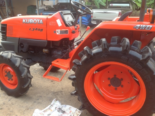 ปัญญาแทรคเตอร์มาแล้ว...จัดมาให้ครับ คูโบต้า L3408 ตัวเปล่า จัดส่ง อ.พรานกระต่าย จ.กำแพงเพชร