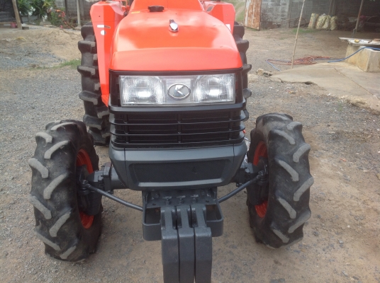 ปัญญาแทรคเตอร์มาแล้ว...จัดมาให้ครับ คูโบต้า L3408 ตัวเปล่า จัดส่ง อ.พรานกระต่าย จ.กำแพงเพชร