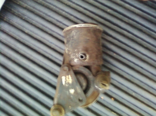 ขายปั้มพาวเวอร์ของรถบรรทุก 6 ล้อ รุ่น HINO  ISUZU ราคา 1500 บาท