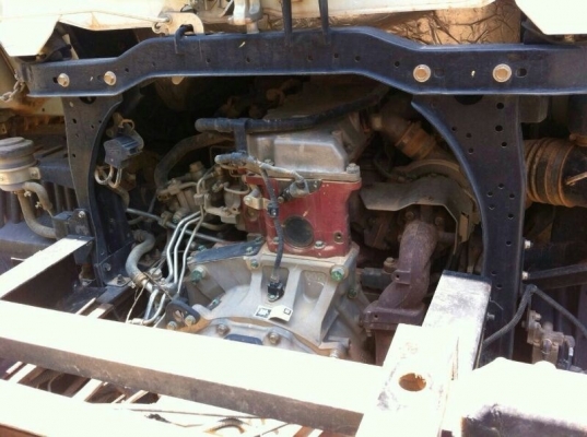 รถฮีโน่ 6 ล้อดั้ม 175 แรงม้า. ปี 55  ( รถวิ่ง 6x,xxx กม. ) สนใจติดต่อ  081 - 6079515