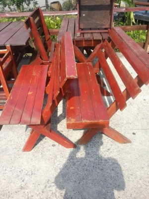 ขายชุดโต๊ะเก้าอี้ไม้สักเหมาะสำหรับร้านอาหารจำนวน50ชุดขายชุดล่ะ2200สนใจ0853647170