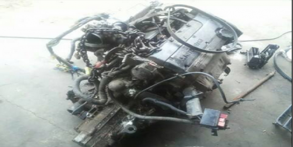 เครื่องมิตซู 4G93 ทวินแคม กล่องสายไฟ ครบๆ 12000 ครับ