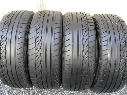 ขายยาง DUNLOP SPORT01 ปี12 2เส้น,ปี13 2 เส้น(1ชุด) 205-55-16 ราคา 3,600 ขายยาง DUNLOP SPORT01 ปี12 2เส้น,ปี13 2 เส้น(1ชุด) 205-55-16 ราคา 3,600