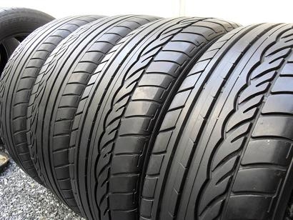 ขายยาง DUNLOP SPORT01 ปี12 2เส้น,ปี13 2 เส้น(1ชุด) 205-55-16 ราคา 3,600 ขายยาง DUNLOP SPORT01 ปี12 2เส้น,ปี13 2 เส้น(1ชุด) 205-55-16 ราคา 3,600