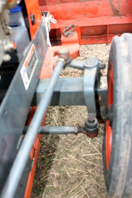 ขายรถไถ KRT140 Plus  พร้อมดันหน้า  แถม..ผาน 3 และล้อเหล็ก สนใจติดต่อ 091-6578959 คุณบุญ