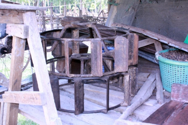 ขายรถไถ KRT140 Plus  พร้อมดันหน้า  แถม..ผาน 3 และล้อเหล็ก สนใจติดต่อ 091-6578959 คุณบุญ