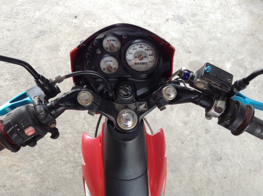 ขาย!!! โซนิค ปี46 รถเครื่องดีคับ ทะเบียนครบ ภาษีไม่หมด