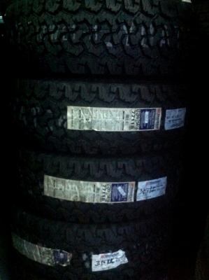 ขายยาง BF Goodrich All-terrain ขนาด 285 75 r16 ปี12 ขายยาง BF Goodrich All-terrain ขนาด 285 75 r16 ปี12