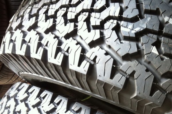 ขายยาง BF Goodrich All-terrain ขนาด 285 75 r16 ปี12 ขายยาง BF Goodrich All-terrain ขนาด 285 75 r16 ปี12