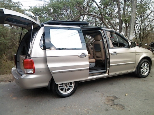 ขายรถหรูVip Kia Carnival 2.4 GSรุ่น2แท้ สีบรอนด์ทอง ปี2002 เกียร์ A/T ขายรถหรูVip Kia Carnival 2.4 GSรุ่น2แท้ สีบรอนด์ทอง ปี2002 เกียร์ A/T