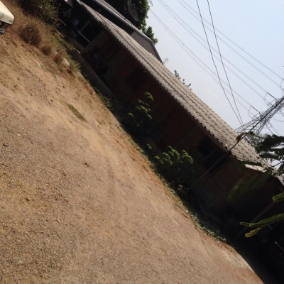 บ้านพักอาศัยชั้นเดียว ติดถนนหน้ากว้าง กว่า บ้านจัดสรร