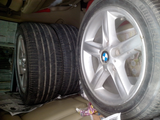 ขายล้อแม็ก bmw ขอบ16 5รู สภาพสวย ไม่คต ไม่ดุ้ง ไม่เคยซ่อม ขายล้อแม็ก bmw ขอบ16 5รู สภาพสวย ไม่คต ไม่ดุ้ง ไม่เคยซ่อม
