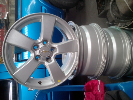 ขายล้อแม็กถอดจาก เซฟ ครูซ สภาพสวยทั้งชุดแค่3,200บาท