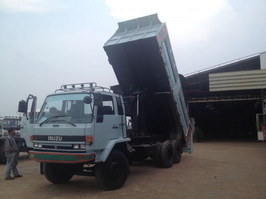 ขายครับ ISUZU ROCKY เครื่อง 195 แรงม้ากระบะดั้มพ์สภาพสวยๆเลยครับรถใช้งานอยู่พร้อมวิ่งพร้อมทะเบียน สนใจอยู่รีบเลยครับ