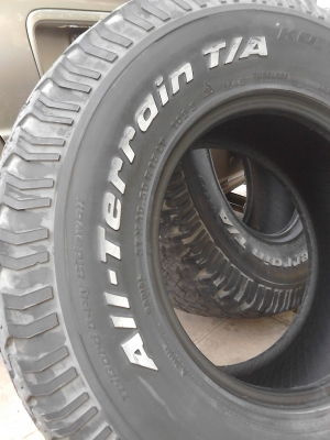 31X10.50R15 BF Goodrich AlLL Terrain T/A  MADE IN USA. มีชุด 4 เส้น ติดต่อ .TEL.081-427-3941