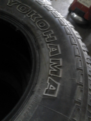 YOKOHAMA GEOLANDER A/T-S 265/70R16  มี 1 ชุด  4เ ส้น โทร.081-427-3941
