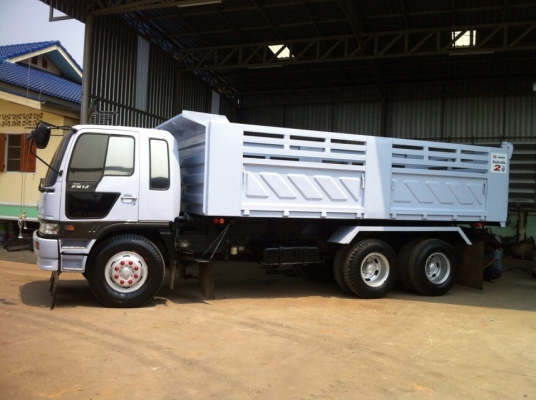 ขายรถบรรทุกสิบล้อดัมพ์ Hino 1J เครื่องเดิม 210 แรง เกียร์เดิม ดัมพ์สามมิตรต่อใหม่ ทะเบียนพร้อม