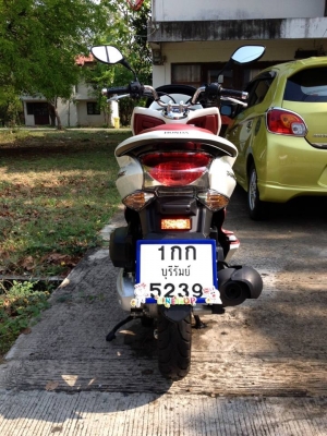 ขายด่วน pcx 150 cc  ปี 56  ไมค์ พันกว่าโล  53000 บาท