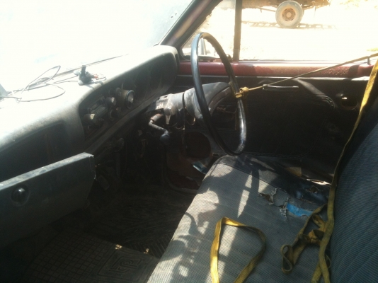 ช้างเหยียบ datsun 620 หน้าแว่น สี่ขอ เกียร์คอ ไฟตั้ง ไม่มีฝาท้าย 25,000 ช้างเหยียบ datsun 620 หน้าแว่น สี่ขอ เกียร์คอ ไฟตั้ง ไม่มีฝาท้าย 25,000