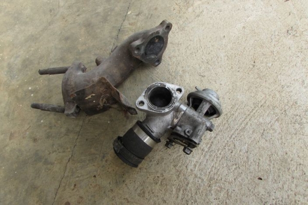 ชุดประกอบ Turbo ของเครื่อง 4D56 Pajero เหลี่ยม ขาย 1800 บาท สนใจคุยต่อรอง ติดต่อคุณสุวัฒน์ 0837310899