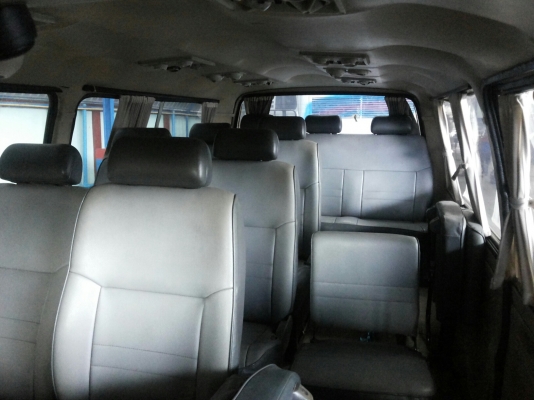 ขายรถตู้ Commuter ตัวเก่า เครื่อง 2L 2500cc + DVD พร้อมจอ 9&quot;  180,000 ต่อรองได้ T.089-4790588 K.อี๊ด
