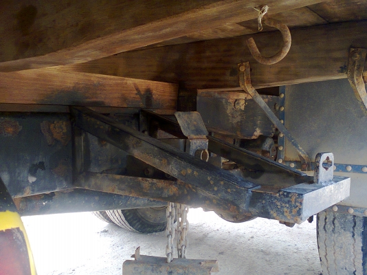 HINO KM779 ยาว 5.5 เมตร กระบะไม้เดิม